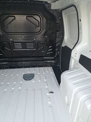 Fiat Fiorino 2020-thumb-12