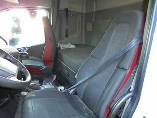 Volvo 2016 FH4 460-thumb-10