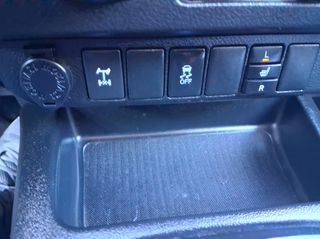 Toyota Hilux 2017 ΕΠΩΛΗΘΗ-thumb-45
