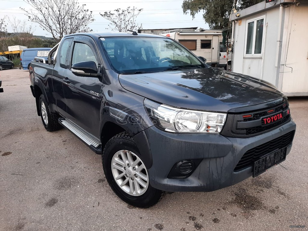 Toyota Hilux 2017 TOYOTA HILUX 2017 2.4 1/5 ΚΑΜΠΙΝΑ