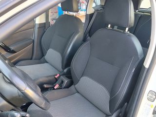 Citroen C3 2014 1.2 PURETECH 82hp-thumb-6