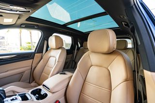 Porsche Cayenne 2022 E-Hybrid Platinum Edition-thumb-17