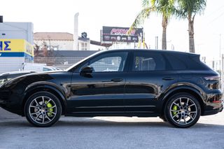 Porsche Cayenne 2022 E-Hybrid Platinum Edition-thumb-7