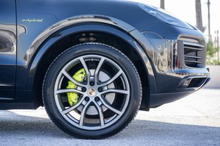 Porsche Cayenne 2022 E-Hybrid Platinum Edition-thumb-9
