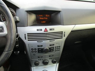 Opel Astra 2007-thumb-7