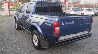 Nissan Navara 2000 D22 4X4 2.5DI TURBO DIESEL-thumb-3