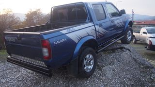 Nissan Navara 2000 D22 4X4 2.5DI TURBO DIESEL-thumb-25