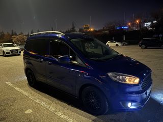 Ford Courier 2018 ecoboost-thumb-1