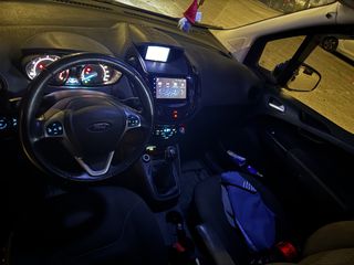 Ford Courier 2018 ecoboost-thumb-6