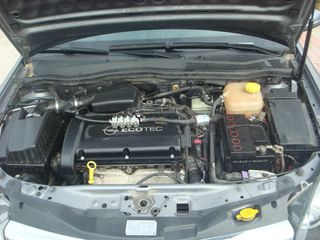 Opel Astra 2006 GTC SPORT 1.6-thumb-6