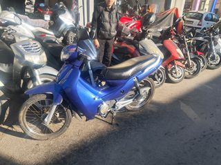 Modenas Kriss II 2004-thumb-1