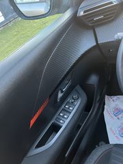 Peugeot 208 2021-thumb-22
