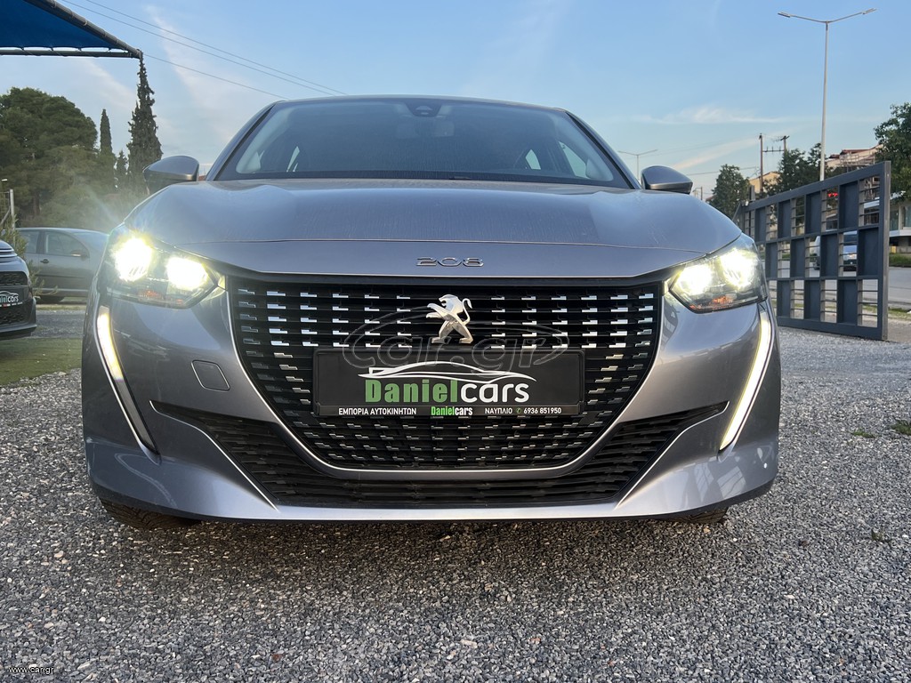 Peugeot 208 2021
