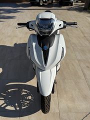 Piaggio Beverly 400 2025-thumb-5