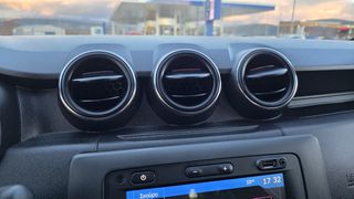Dacia Duster 2020 TECHROAD 4X4 1.5 DCI-thumb-19