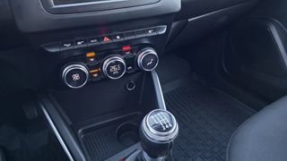Dacia Duster 2020 TECHROAD 4X4 1.5 DCI-thumb-20