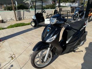 Piaggio Medley 200 2025-thumb-4