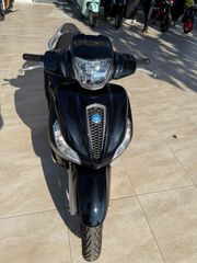 Piaggio Medley 200 2025-thumb-5