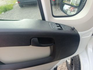 Κλούβα Peugeot 2019 2.0 Blue-HDi 330 L2H2 Komfort BlueHDi 130-thumb-5