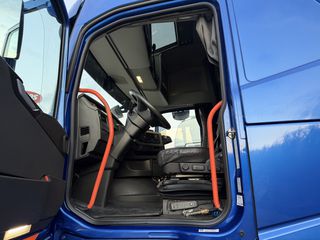 Volvo 2019 FH 500 retarder edition-thumb-29