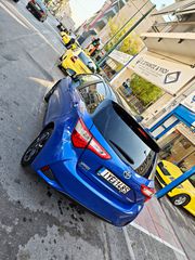 Toyota Yaris 2018 BI-TONE-thumb-5