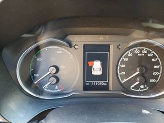Toyota Yaris 2018 BI-TONE-thumb-12
