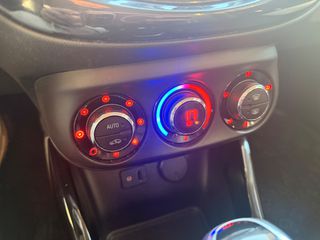 Opel Adam 2015-thumb-38