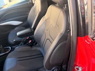 Opel Adam 2015-thumb-16