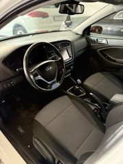 Hyundai i 20 2017 TURBO-thumb-5