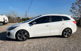 Kia Ceed / cee'd Sportswagon 2017 GT LINE-thumb-3