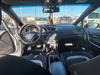 Kia Ceed / cee'd Sportswagon 2017 GT LINE-thumb-28