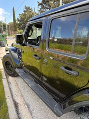 Jeep Wrangler 2022 sky one-thumb-2