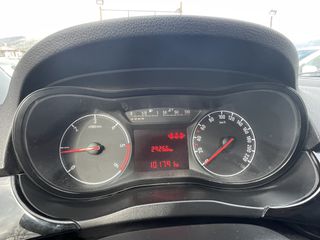 Opel Corsa 2017-thumb-9