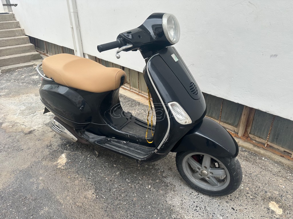Piaggio Vespa 2006 LX150