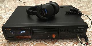 CD PLAYER   TEAC   CD - P 1440-thumb-9