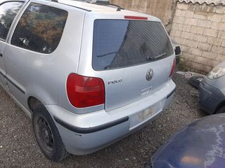 Volkswagen polo-thumb-1