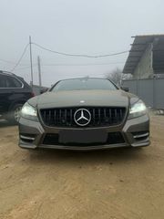 Mercedes Benz CLS 350 AMG Line BlueEFFICIENCY Μουρη κομπλε με καπο και φτερα.