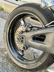 Honda CBR 600RR 2007 PC40-thumb-10