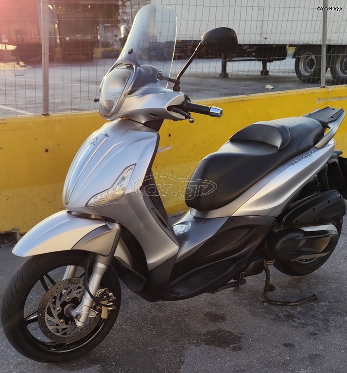 Piaggio Beverly 350 2013 BEVERLY 350 ABS/ASR