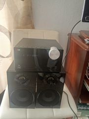 LG CM2440 BLUETOOTH/USB/CD/MP3/PORTABLE IN/TUNER-thumb-1