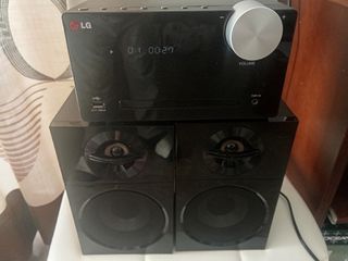 LG CM2440 BLUETOOTH/USB/CD/MP3/PORTABLE IN/TUNER-thumb-5