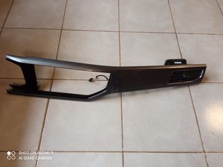 VW Polo VI Επένδυση Ταμπλό Δεξιά Μαζί Με Αεραγωγό