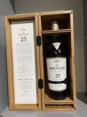 Macallan 25yo  Sherry Oak Annual release 2022 700ml - 43%