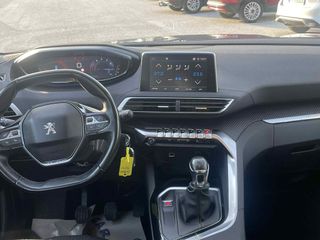 Peugeot 3008 2018-thumb-16