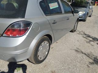Opel Astra 2006-thumb-3