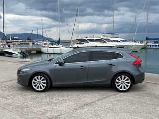 Volvo V40 2012 MOMENTUM/PANORAMA/-thumb-2