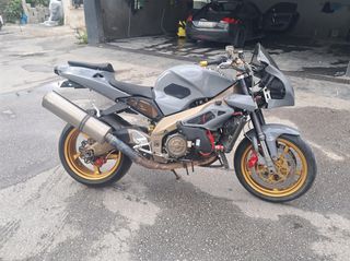 Aprilia Tuono 2005-thumb-1