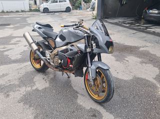 Aprilia Tuono 2005-thumb-2