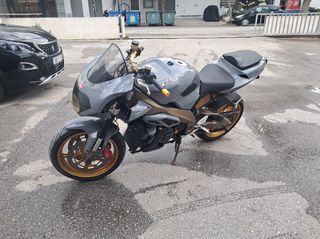 Aprilia Tuono 2005-thumb-4