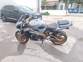 Aprilia Tuono 2005-thumb-5